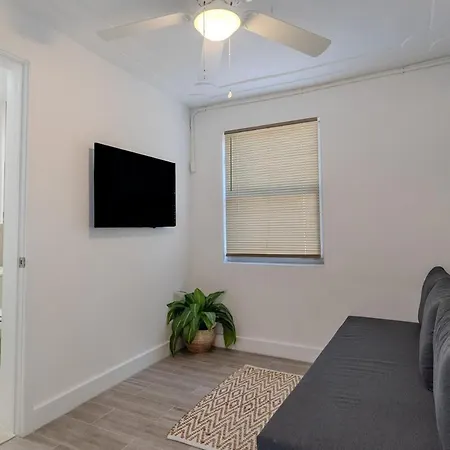 Ferienwohnung Bright And Cozy 1Bed W Free Parking